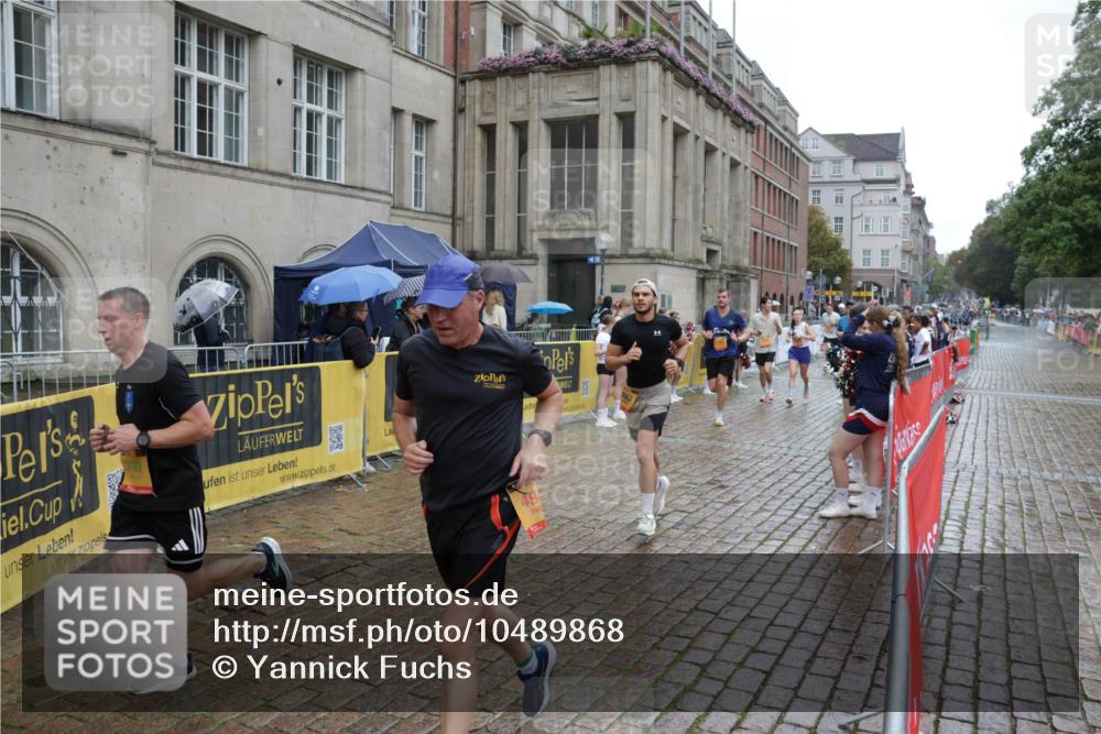 13.09.2026 - Kiel Lauf Yannick Fuchs http://msf.ph/oto/10489868 13.09.2026 11:44:19 Laufen  meine-sportfotos.de