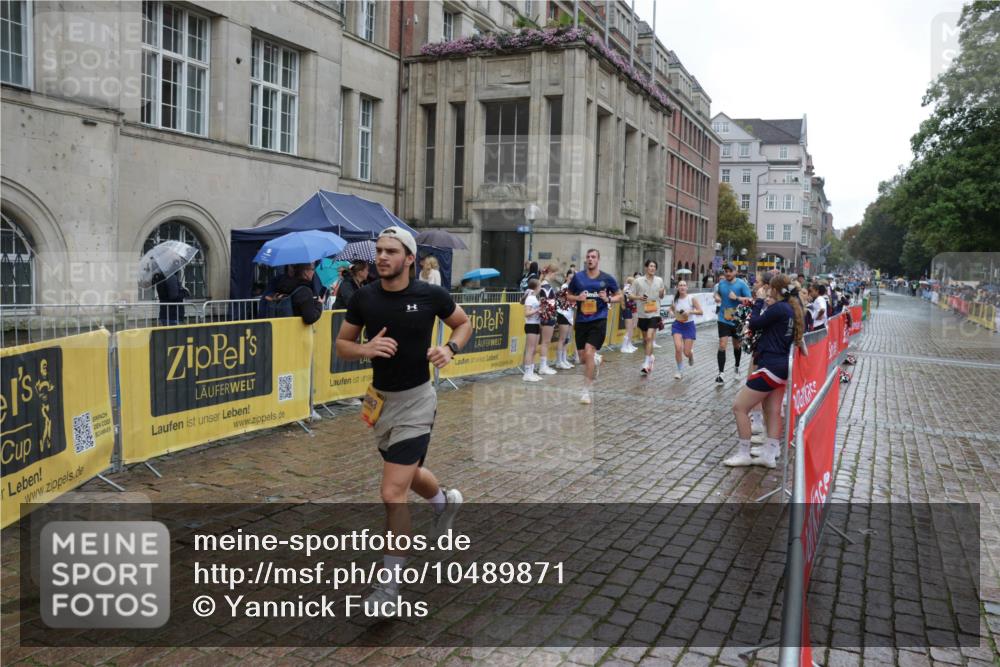 13.09.2026 - Kiel Lauf Yannick Fuchs http://msf.ph/oto/10489871 13.09.2026 11:44:20 Laufen 23 meine-sportfotos.de