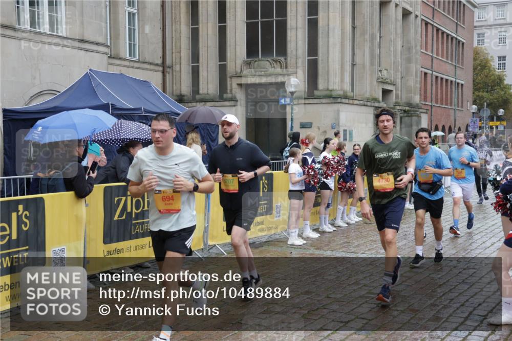 13.09.2026 - Kiel Lauf Yannick Fuchs http://msf.ph/oto/10489884 13.09.2026 11:44:26 Laufen 1, 39, 694, 5707, 2026, 4730 meine-sportfotos.de