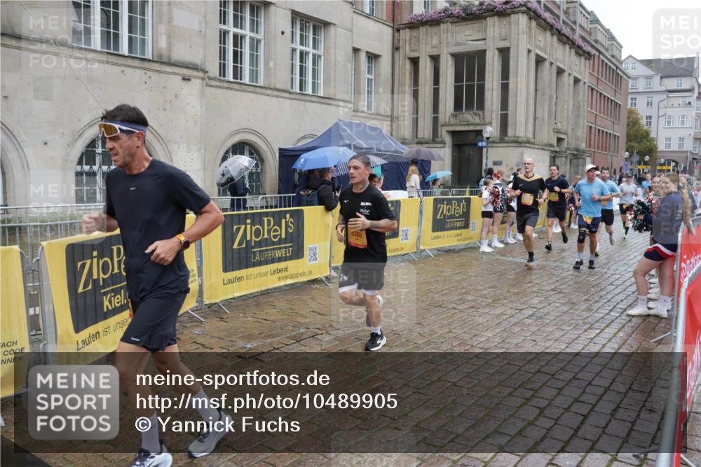 13.09.2026 - Kiel Lauf Yannick Fuchs http://msf.ph/oto/10489905 13.09.2026 11:44:32 Laufen 528 meine-sportfotos.de