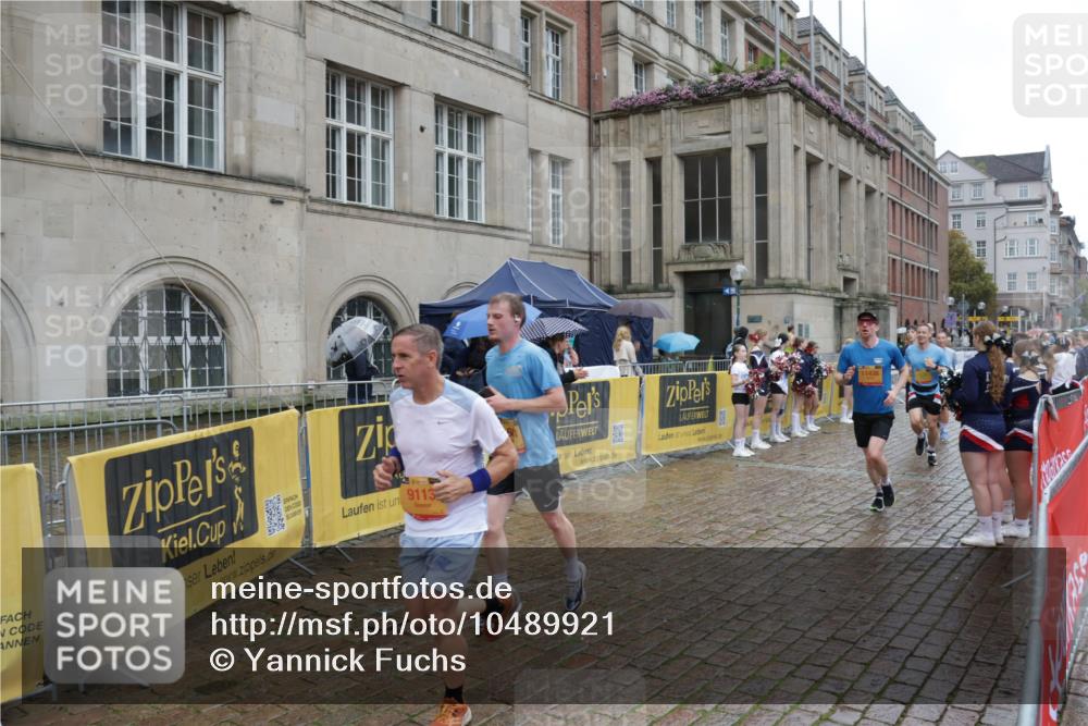 13.09.2026 - Kiel Lauf Yannick Fuchs http://msf.ph/oto/10489921 13.09.2026 11:44:38 Laufen 9113, 11436 meine-sportfotos.de