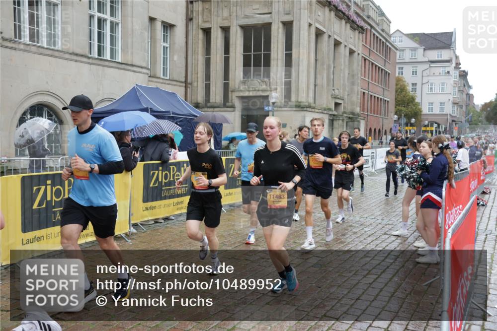13.09.2026 - Kiel Lauf Yannick Fuchs http://msf.ph/oto/10489952 13.09.2026 11:44:53 Laufen 11483, 8 meine-sportfotos.de