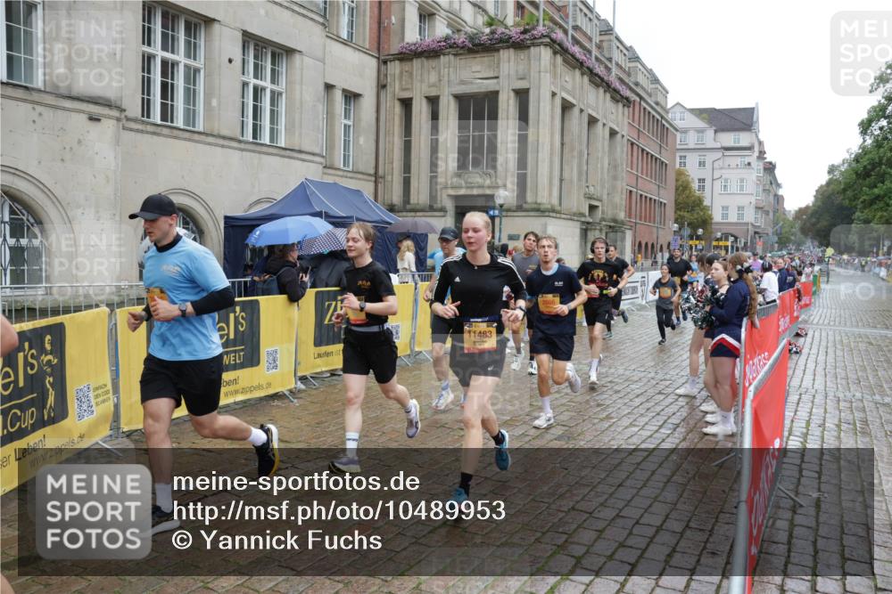 13.09.2026 - Kiel Lauf Yannick Fuchs http://msf.ph/oto/10489953 13.09.2026 11:44:53 Laufen 11483, 2866 meine-sportfotos.de