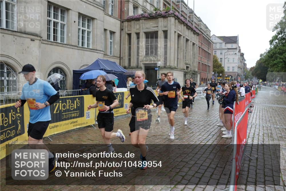 13.09.2026 - Kiel Lauf Yannick Fuchs http://msf.ph/oto/10489954 13.09.2026 11:44:53 Laufen 7666, 700, 11483, 2866 meine-sportfotos.de