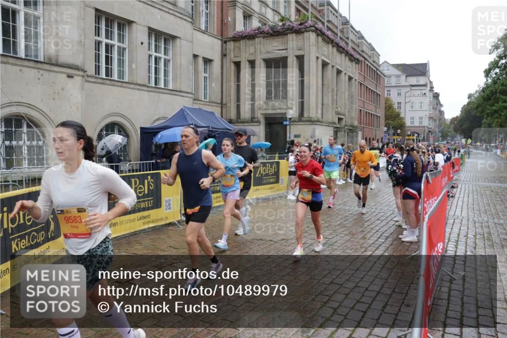 13.09.2026 - Kiel Lauf Yannick Fuchs http://msf.ph/oto/10489979 13.09.2026 11:45:01 Laufen 9583 meine-sportfotos.de