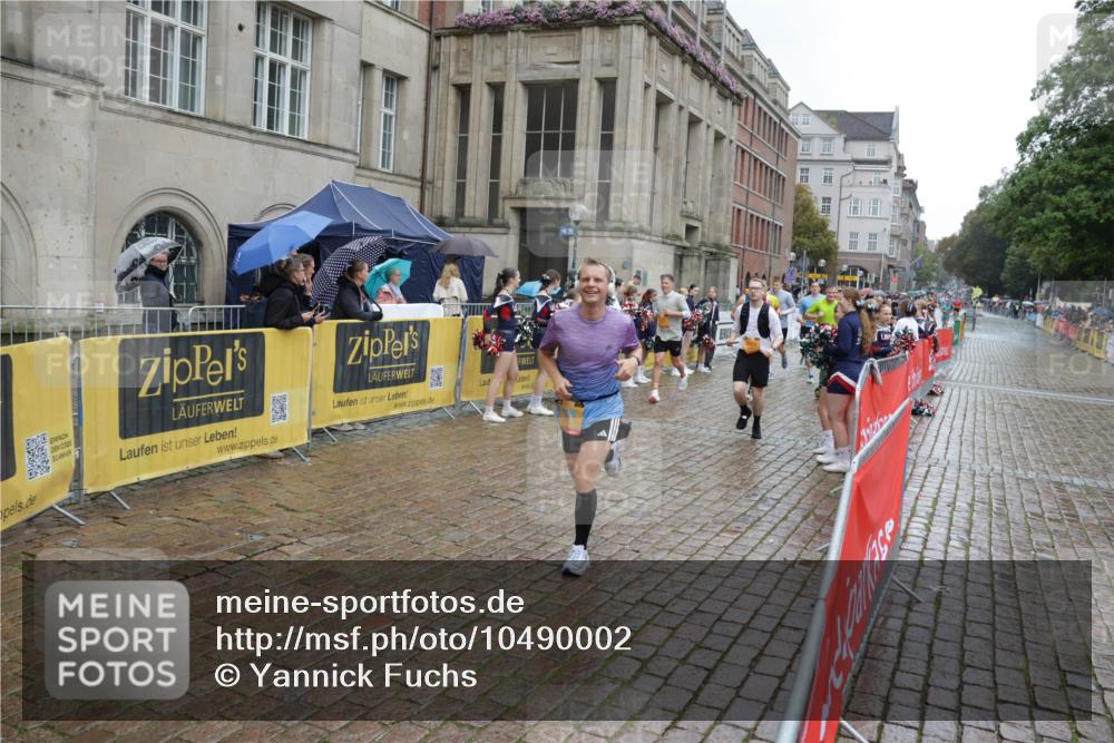 13.09.2026 - Kiel Lauf Yannick Fuchs http://msf.ph/oto/10490002 13.09.2026 11:45:20 Laufen  meine-sportfotos.de