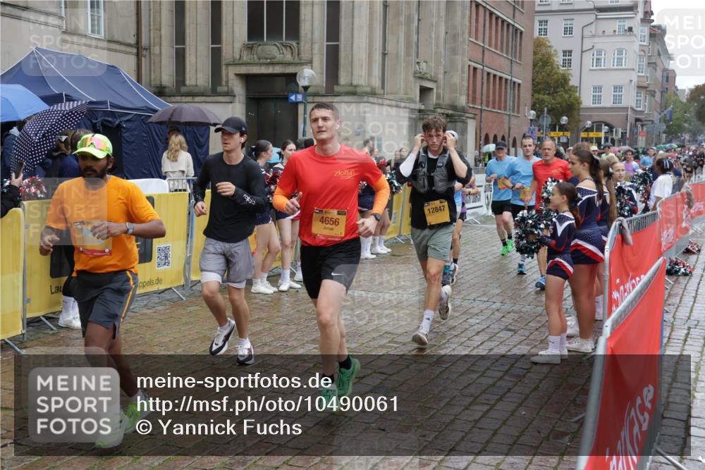 13.09.2026 - Kiel Lauf Yannick Fuchs http://msf.ph/oto/10490061 13.09.2026 11:45:43 Laufen 12847, 4656 meine-sportfotos.de