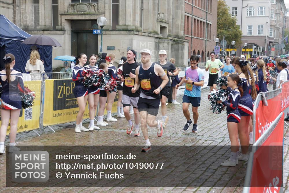 13.09.2026 - Kiel Lauf Yannick Fuchs http://msf.ph/oto/10490077 13.09.2026 11:45:48 Laufen 9982, 10910, 11147 meine-sportfotos.de