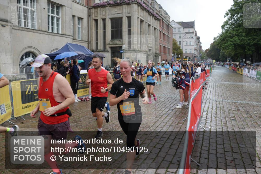 13.09.2026 - Kiel Lauf Yannick Fuchs http://msf.ph/oto/10490125 13.09.2026 11:46:11 Laufen 3861, 41, 39, 5812 meine-sportfotos.de