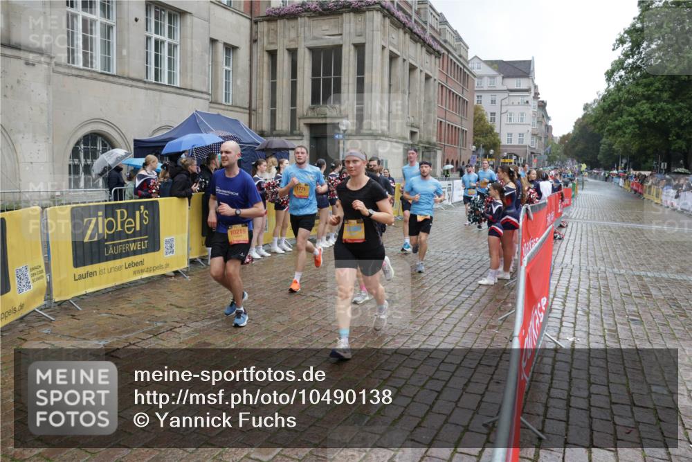 13.09.2026 - Kiel Lauf Yannick Fuchs http://msf.ph/oto/10490138 13.09.2026 11:46:20 Laufen 1771, 10219 meine-sportfotos.de