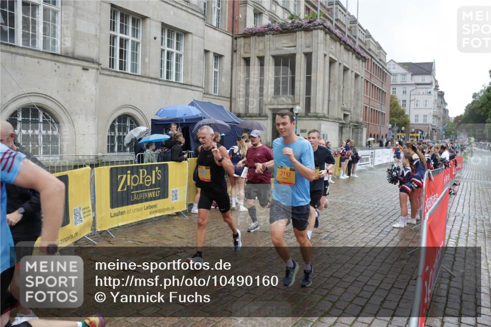 13.09.2026 - Kiel Lauf Yannick Fuchs http://msf.ph/oto/10490160 13.09.2026 11:46:26 Laufen 3197 meine-sportfotos.de