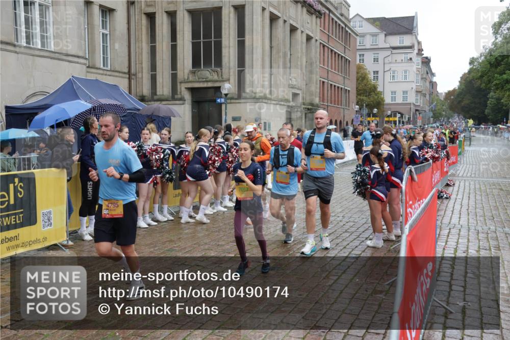 13.09.2026 - Kiel Lauf Yannick Fuchs http://msf.ph/oto/10490174 13.09.2026 11:46:31 Laufen 4795, 7057 meine-sportfotos.de