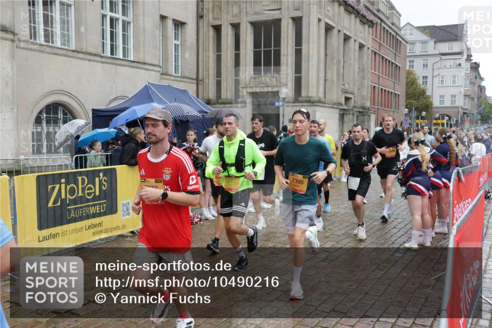 13.09.2026 - Kiel Lauf Yannick Fuchs http://msf.ph/oto/10490216 13.09.2026 11:46:48 Laufen 9442, 3251, 7395, 1649 meine-sportfotos.de