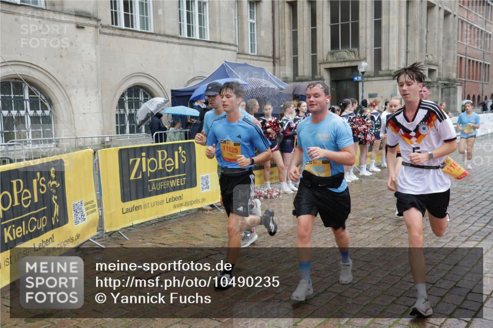 13.09.2026 - Kiel Lauf Yannick Fuchs http://msf.ph/oto/10490235 13.09.2026 11:46:54 Laufen 11625 meine-sportfotos.de
