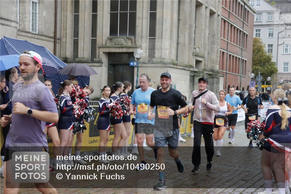 13.09.2026 - Kiel Lauf Yannick Fuchs http://msf.ph/oto/10490250 13.09.2026 11:47:02 Laufen 7, 5805, 5446 meine-sportfotos.de