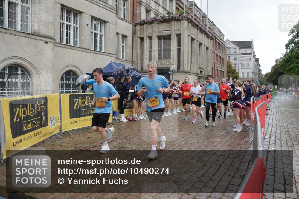 13.09.2026 - Kiel Lauf Yannick Fuchs http://msf.ph/oto/10490274 13.09.2026 11:47:18 Laufen 7336, 4428 meine-sportfotos.de