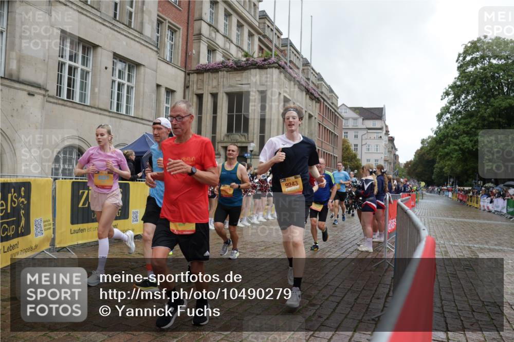 13.09.2026 - Kiel Lauf Yannick Fuchs http://msf.ph/oto/10490279 13.09.2026 11:47:21 Laufen 9243 meine-sportfotos.de