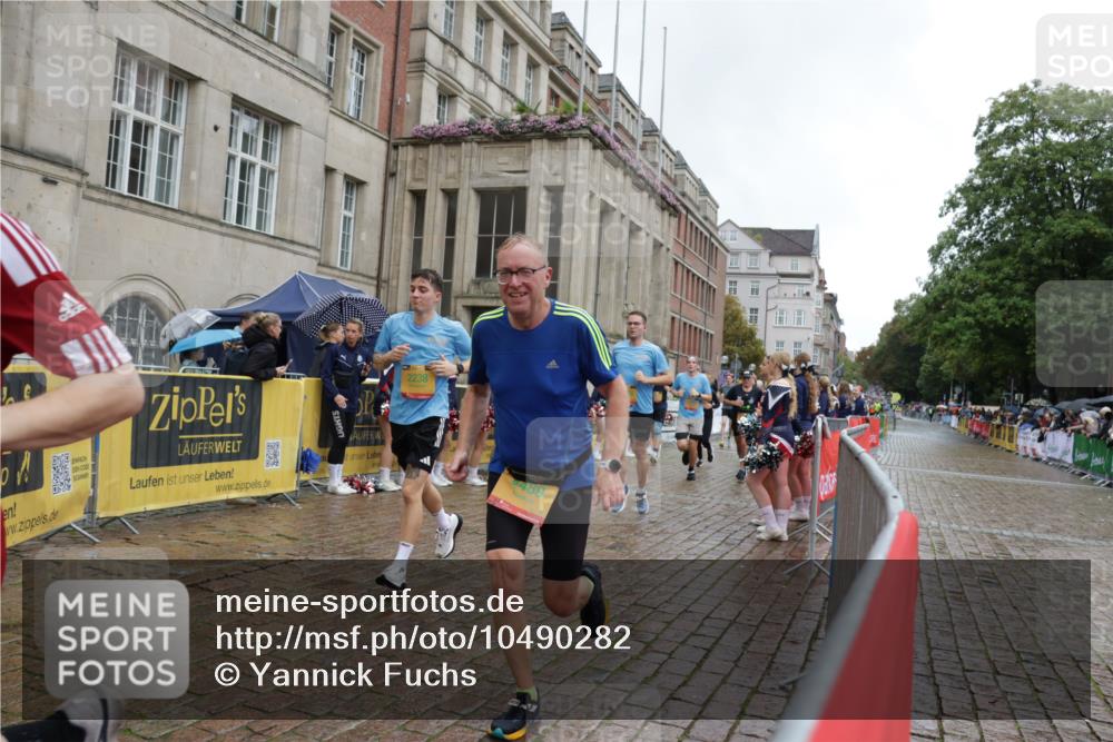 13.09.2026 - Kiel Lauf Yannick Fuchs http://msf.ph/oto/10490282 13.09.2026 11:47:22 Laufen 2238, 489 meine-sportfotos.de