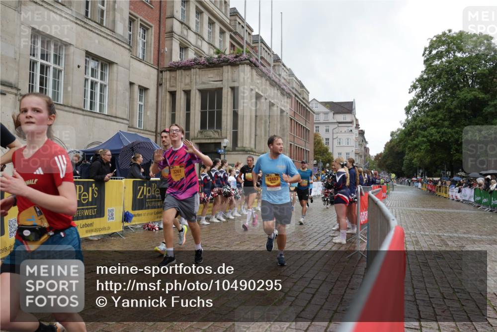 13.09.2026 - Kiel Lauf Yannick Fuchs http://msf.ph/oto/10490295 13.09.2026 11:47:28 Laufen 3261, 12483 meine-sportfotos.de
