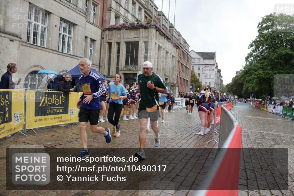 13.09.2026 - Kiel Lauf Yannick Fuchs http://msf.ph/oto/10490317 13.09.2026 11:47:38 Laufen 9346 meine-sportfotos.de