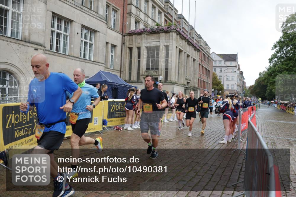 13.09.2026 - Kiel Lauf Yannick Fuchs http://msf.ph/oto/10490381 13.09.2026 11:48:01 Laufen 4544 meine-sportfotos.de