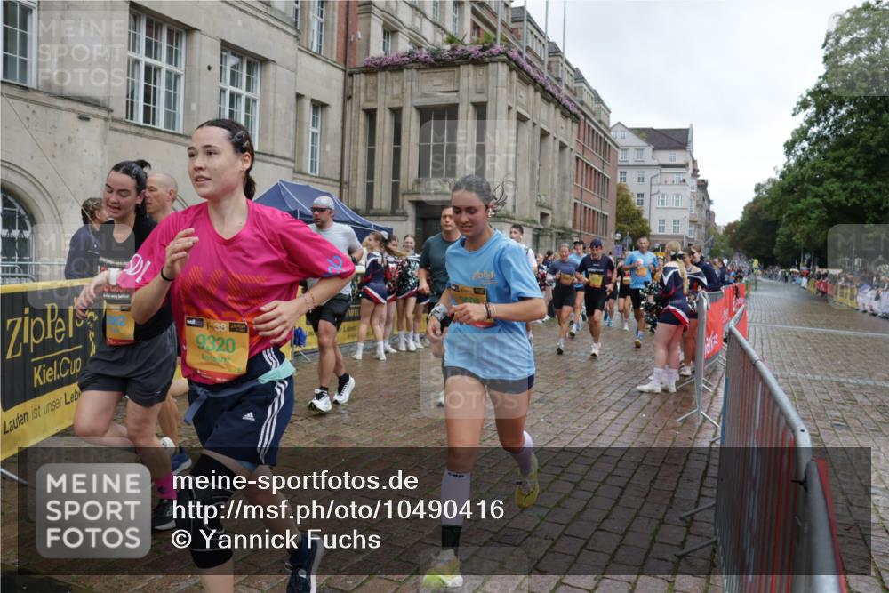 13.09.2026 - Kiel Lauf Yannick Fuchs http://msf.ph/oto/10490416 13.09.2026 11:48:15 Laufen 9320 meine-sportfotos.de