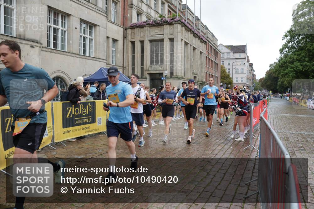 13.09.2026 - Kiel Lauf Yannick Fuchs http://msf.ph/oto/10490420 13.09.2026 11:48:16 Laufen 7, 9397 meine-sportfotos.de
