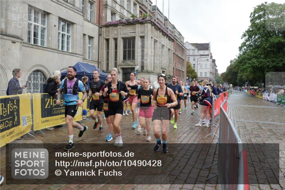 13.09.2026 - Kiel Lauf Yannick Fuchs http://msf.ph/oto/10490428 13.09.2026 11:48:18 Laufen 2869, 11708 meine-sportfotos.de