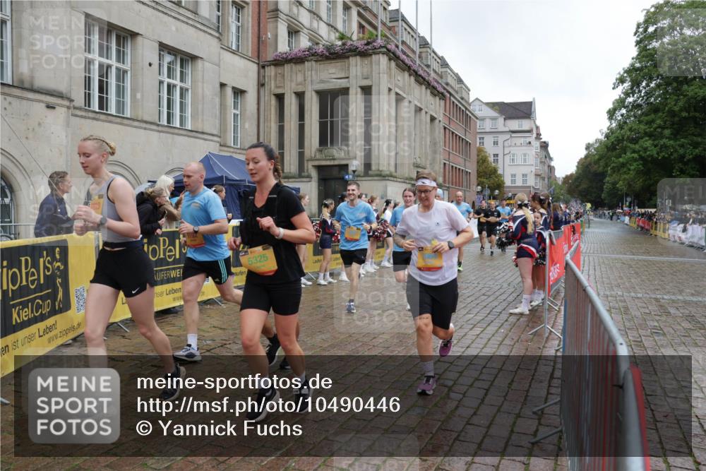 13.09.2026 - Kiel Lauf Yannick Fuchs http://msf.ph/oto/10490446 13.09.2026 11:48:24 Laufen 5325 meine-sportfotos.de