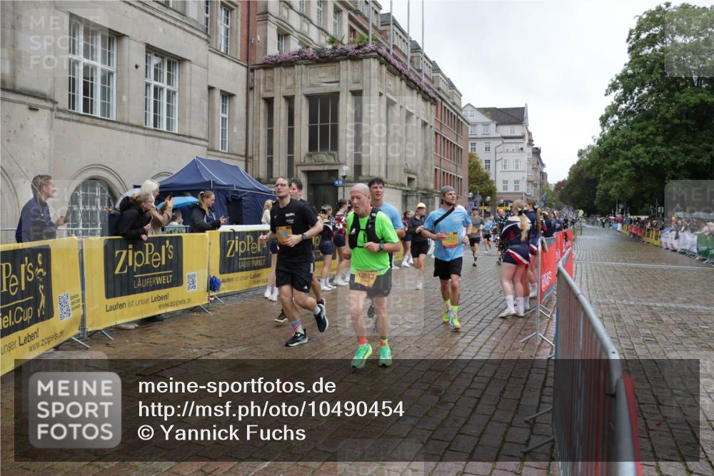 13.09.2026 - Kiel Lauf Yannick Fuchs http://msf.ph/oto/10490454 13.09.2026 11:48:29 Laufen 12643 meine-sportfotos.de
