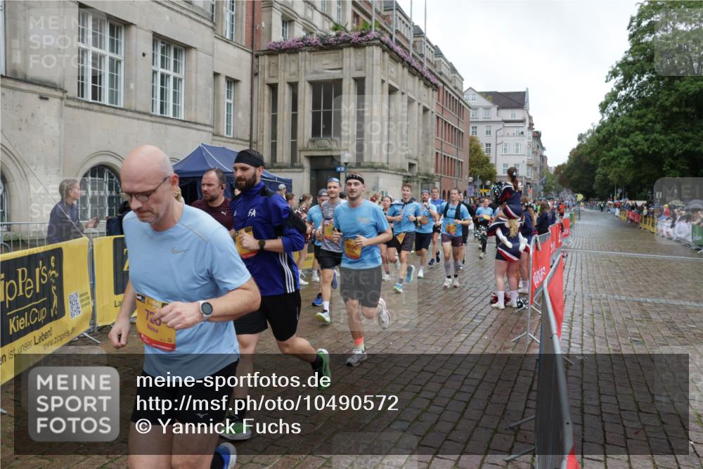 13.09.2026 - Kiel Lauf Yannick Fuchs http://msf.ph/oto/10490572 13.09.2026 11:49:14 Laufen  meine-sportfotos.de