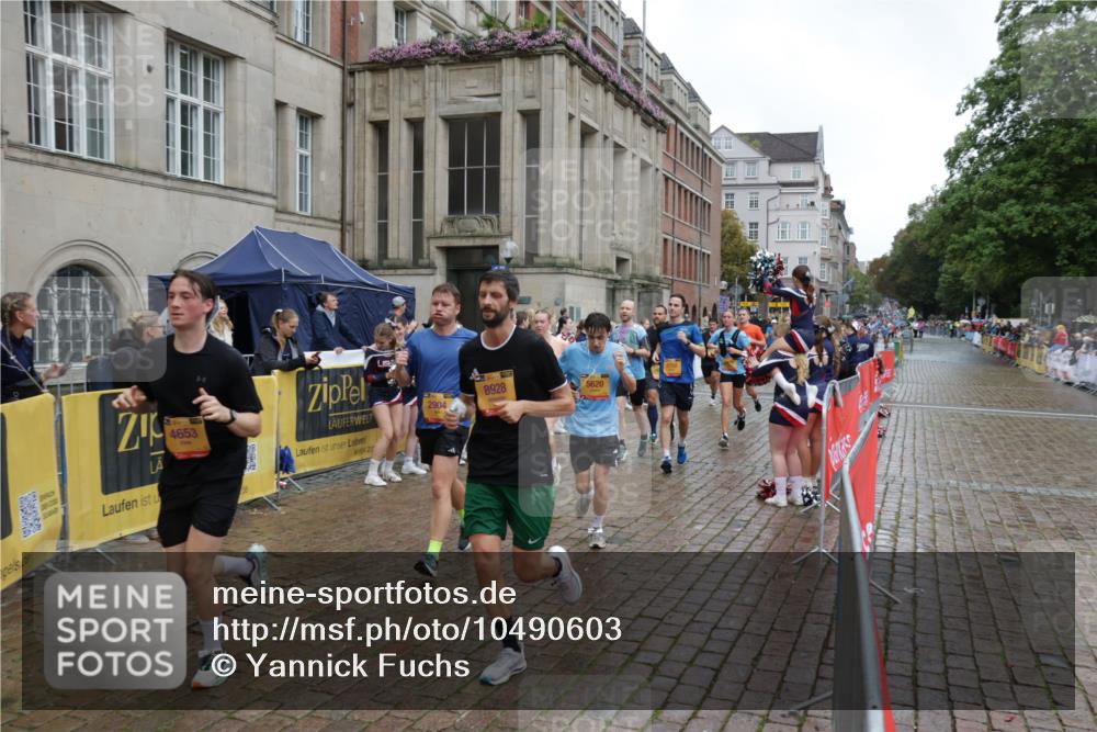 13.09.2026 - Kiel Lauf Yannick Fuchs http://msf.ph/oto/10490603 13.09.2026 11:49:24 Laufen  meine-sportfotos.de