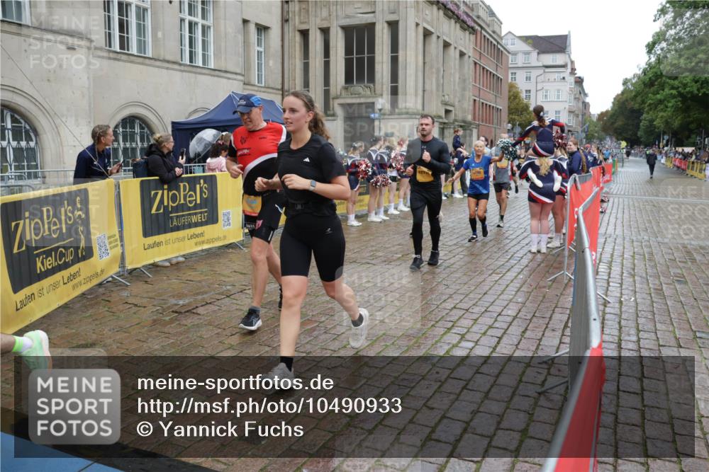 13.09.2026 - Kiel Lauf Yannick Fuchs http://msf.ph/oto/10490933 13.09.2026 11:51:26 Laufen 127 meine-sportfotos.de