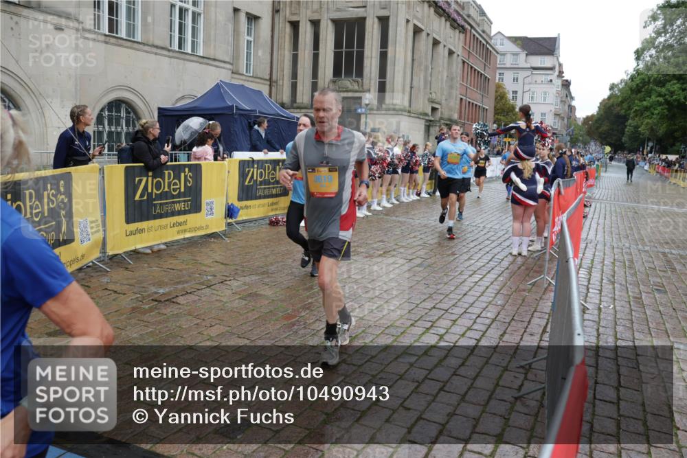 13.09.2026 - Kiel Lauf Yannick Fuchs http://msf.ph/oto/10490943 13.09.2026 11:51:29 Laufen 3619 meine-sportfotos.de