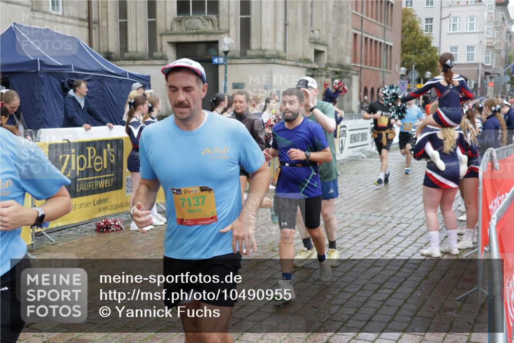 13.09.2026 - Kiel Lauf Yannick Fuchs http://msf.ph/oto/10490955 13.09.2026 11:51:38 Laufen 48, 7137 meine-sportfotos.de