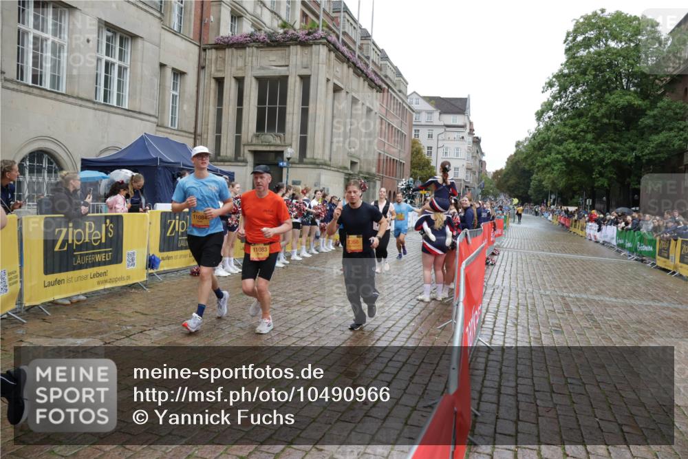 13.09.2026 - Kiel Lauf Yannick Fuchs http://msf.ph/oto/10490966 13.09.2026 11:51:45 Laufen 11084, 11083, 7368 meine-sportfotos.de