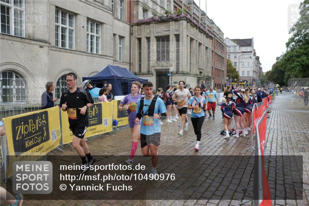 13.09.2026 - Kiel Lauf Yannick Fuchs http://msf.ph/oto/10490976 13.09.2026 11:51:59 Laufen 1305, 5391, 12116 meine-sportfotos.de