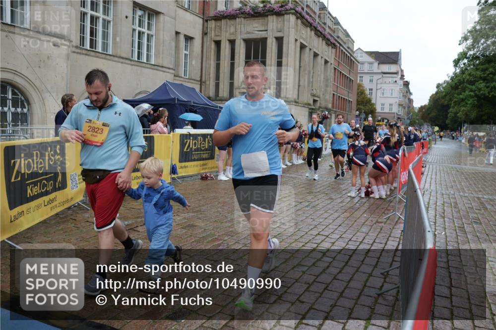 13.09.2026 - Kiel Lauf Yannick Fuchs http://msf.ph/oto/10490990 13.09.2026 11:52:03 Laufen 2823 meine-sportfotos.de