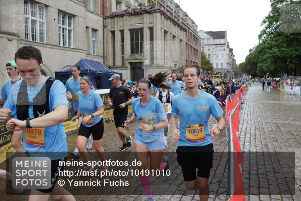 13.09.2026 - Kiel Lauf Yannick Fuchs http://msf.ph/oto/10491010 13.09.2026 11:52:12 Laufen 10978, 9817, 48, 10619 meine-sportfotos.de