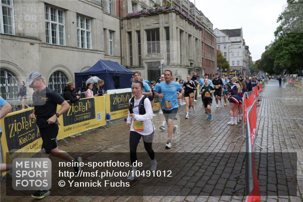 13.09.2026 - Kiel Lauf Yannick Fuchs http://msf.ph/oto/10491012 13.09.2026 11:52:13 Laufen 10429 meine-sportfotos.de