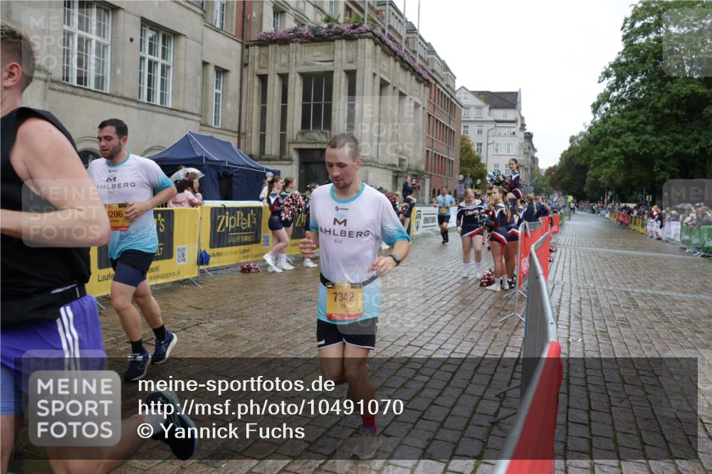 13.09.2026 - Kiel Lauf Yannick Fuchs http://msf.ph/oto/10491070 13.09.2026 11:52:57 Laufen 206, 330, 39, 7342 meine-sportfotos.de