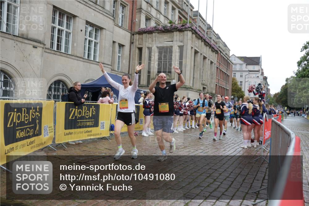 13.09.2026 - Kiel Lauf Yannick Fuchs http://msf.ph/oto/10491080 13.09.2026 11:53:06 Laufen 4593, 3472 meine-sportfotos.de