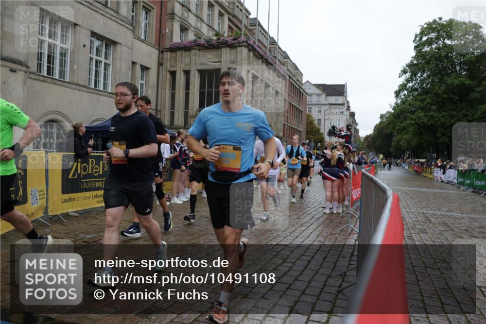 13.09.2026 - Kiel Lauf Yannick Fuchs http://msf.ph/oto/10491108 13.09.2026 11:53:19 Laufen 38, 008 meine-sportfotos.de