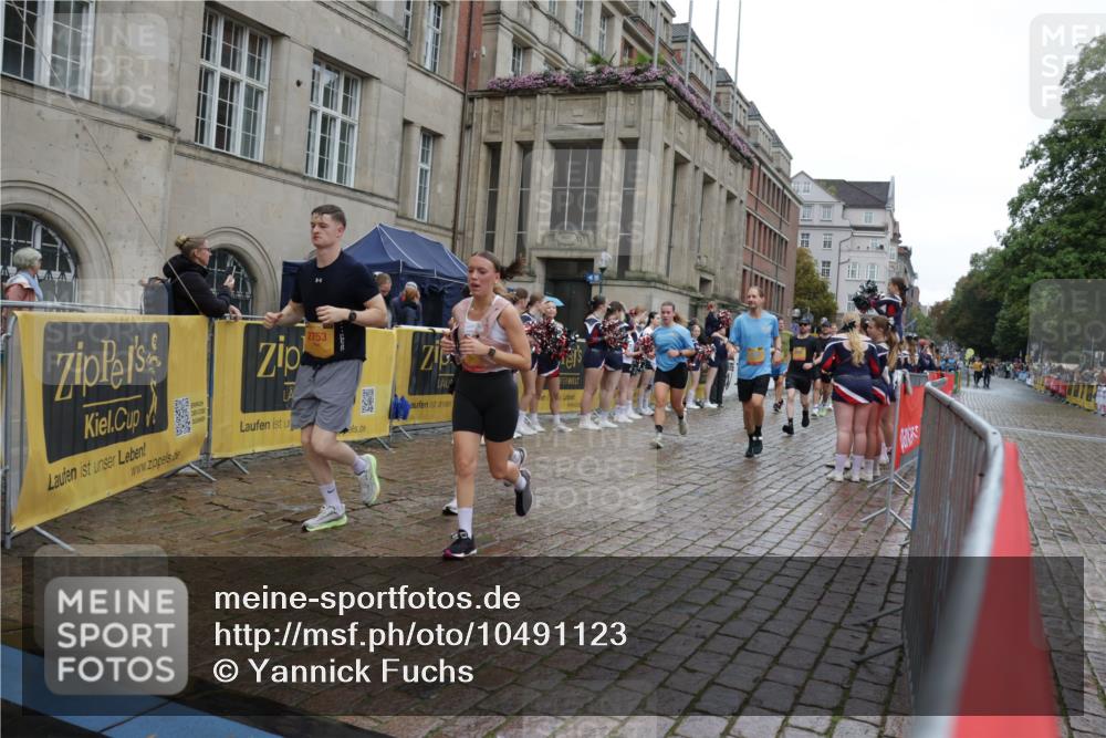 13.09.2026 - Kiel Lauf Yannick Fuchs http://msf.ph/oto/10491123 13.09.2026 11:53:23 Laufen 2753 meine-sportfotos.de