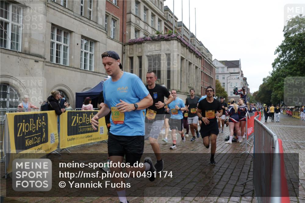 13.09.2026 - Kiel Lauf Yannick Fuchs http://msf.ph/oto/10491174 13.09.2026 11:53:47 Laufen 128, 7246, 6442 meine-sportfotos.de