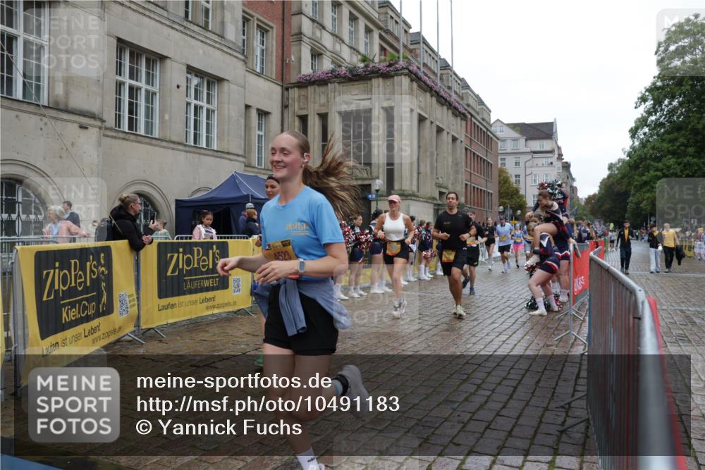 13.09.2026 - Kiel Lauf Yannick Fuchs http://msf.ph/oto/10491183 13.09.2026 11:53:52 Laufen 4523 meine-sportfotos.de