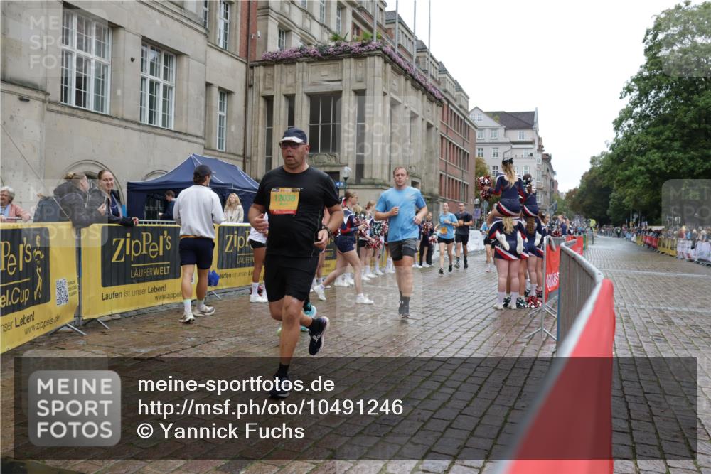 13.09.2026 - Kiel Lauf Yannick Fuchs http://msf.ph/oto/10491246 13.09.2026 11:54:34 Laufen 12038 meine-sportfotos.de