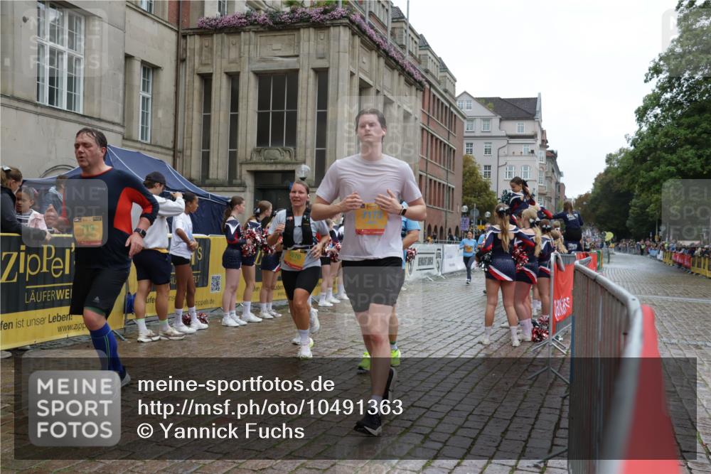 13.09.2026 - Kiel Lauf Yannick Fuchs http://msf.ph/oto/10491363 13.09.2026 11:55:35 Laufen 719, 5570 meine-sportfotos.de