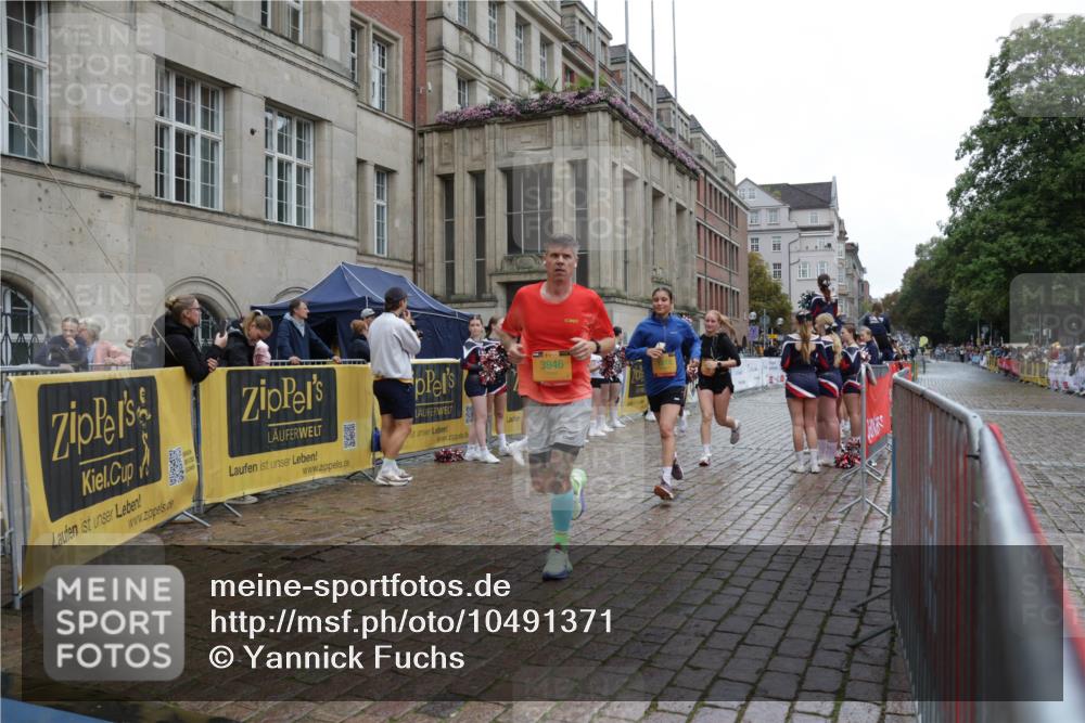 13.09.2026 - Kiel Lauf Yannick Fuchs http://msf.ph/oto/10491371 13.09.2026 11:55:42 Laufen 3946 meine-sportfotos.de