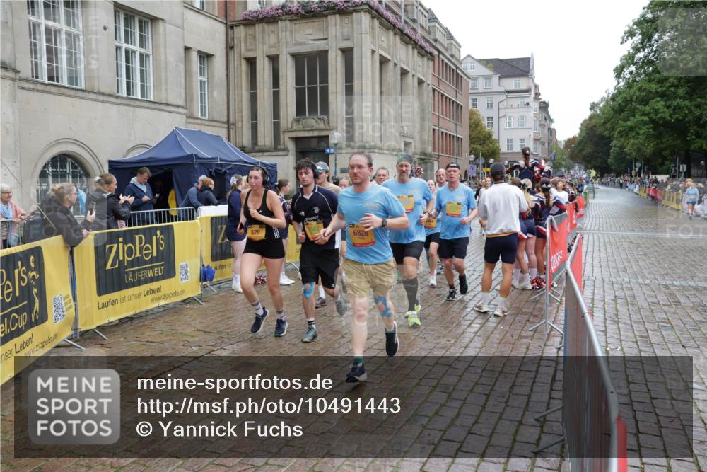 13.09.2026 - Kiel Lauf Yannick Fuchs http://msf.ph/oto/10491443 13.09.2026 11:56:30 Laufen 528, 6828 meine-sportfotos.de